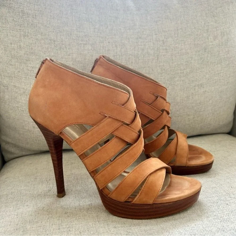 STUART Weitzman Tan Sandal Heels size 8.5 - Picture 2 of 9